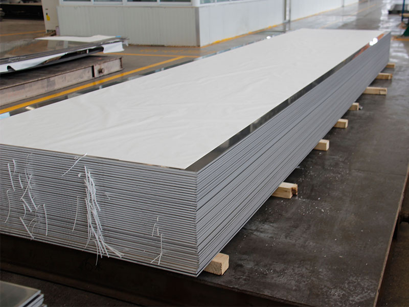 建筑用環保型材料3004鋁板一噸價格多少？